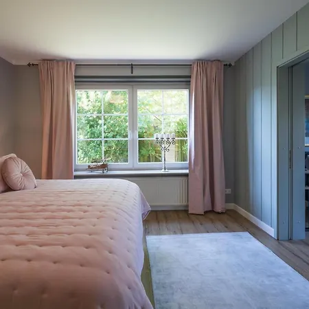 Xxi Apartment *